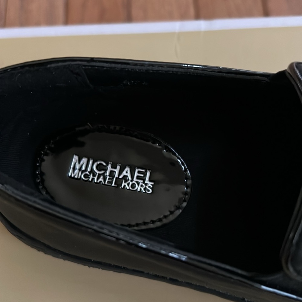 Michael kors Womens Keaton Slip-On Logo Sneakers - Picture 6 of 8